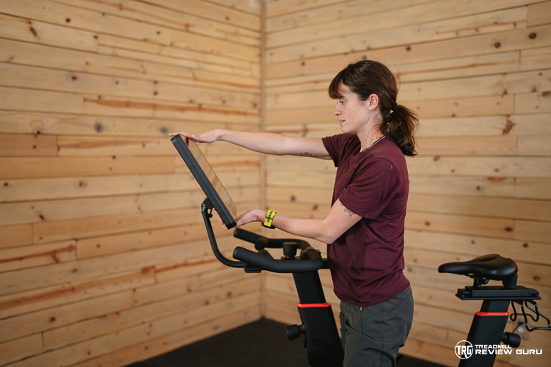 Aviron Fit Bike - screen tilt