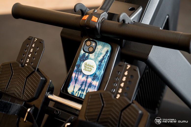 Aviron Strong Rower phone holder