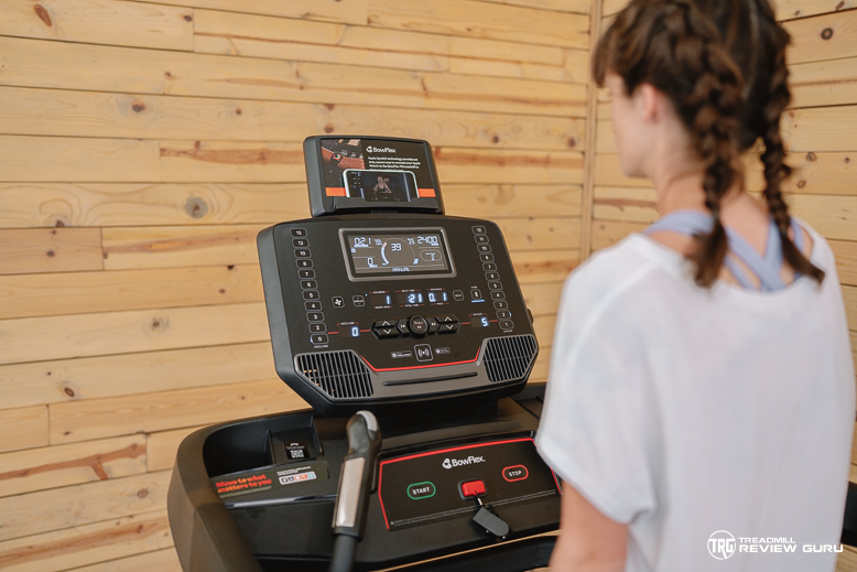 How to Structure Your Treadmill Training: By a Run Coach