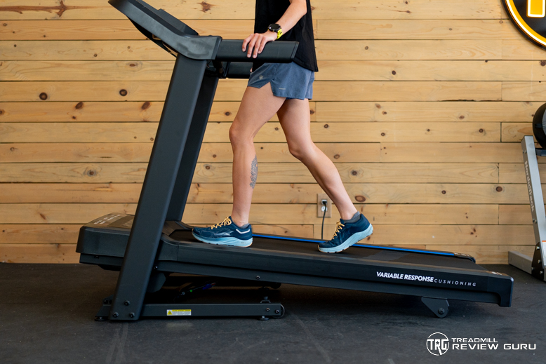 Horizon T101 - action incline walking