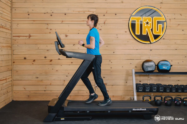 NordicTrack T Series 10 - action running