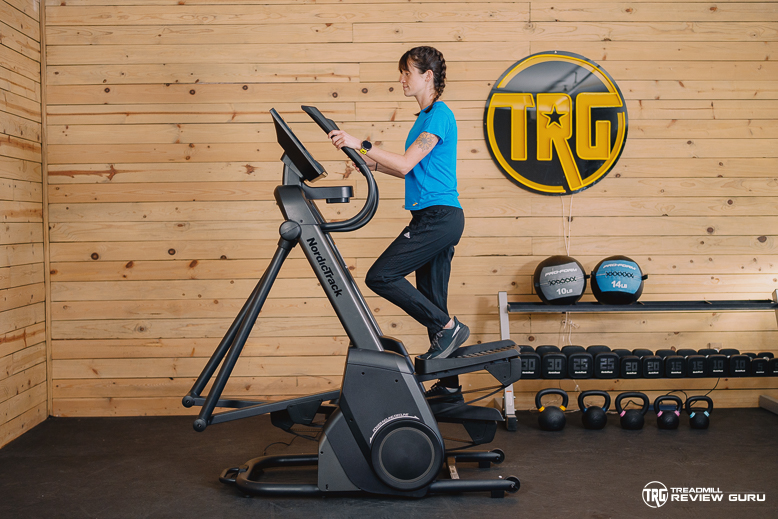 NordicTrack x16 Elliptical - action incline