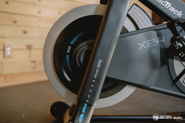 NordicTrack x24 Bike - flywheel