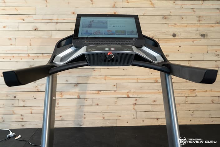 Pro-9000-Treadmill-Console