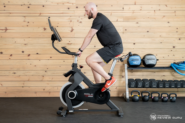 Sole SB1200 man pedaling