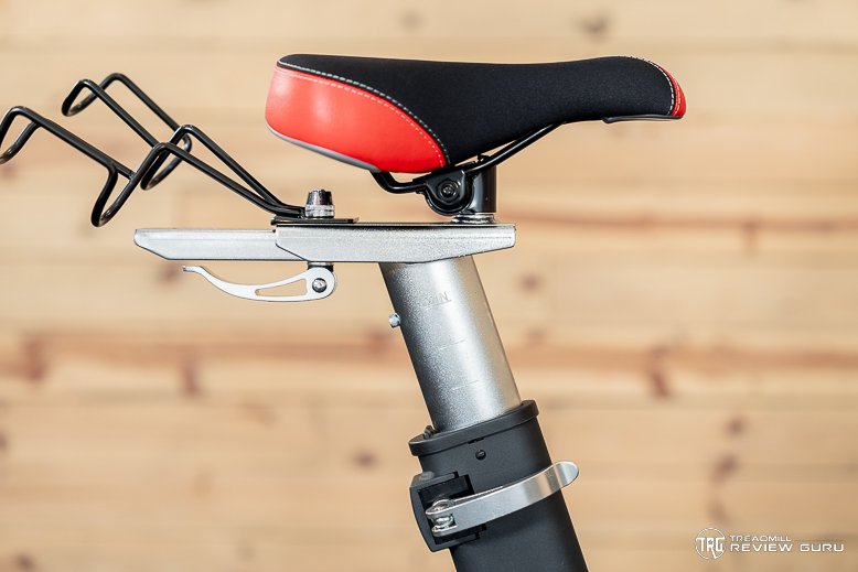 Sole SB1200 seat adjustment