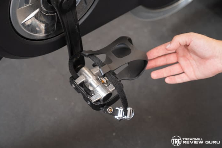 Sole SB900 pedals toe cages