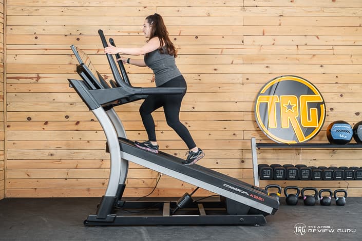 Treadmill Workouts for Beginners NordicTrack Commercial x32i action incline