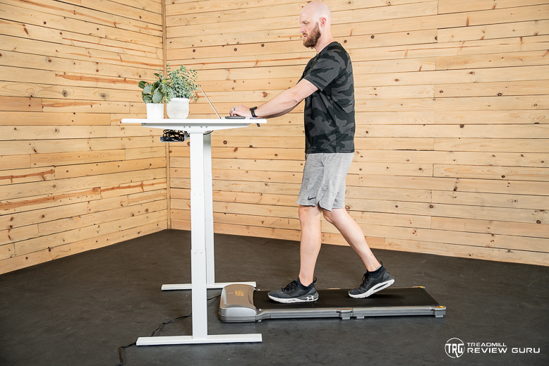 WalkingPad C1 Man Walking