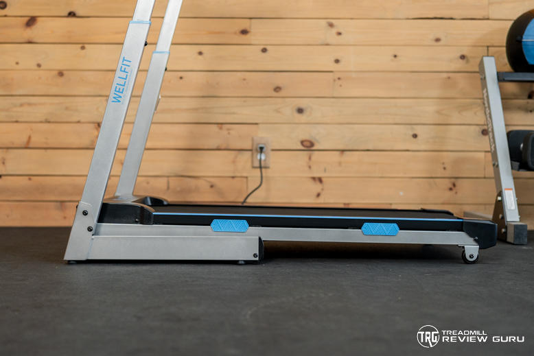 Wellfit TM007 - hero walking